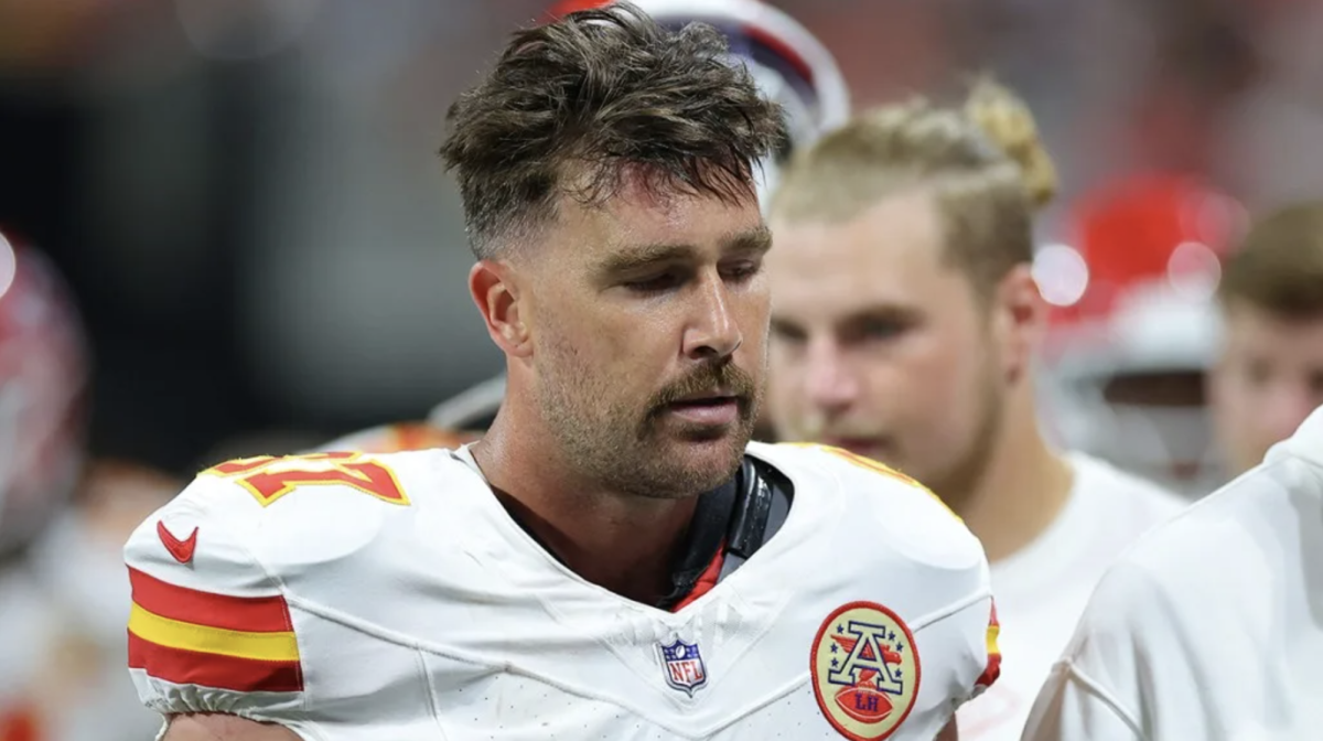 Tight end Travis Kelce, Taylor Swift’s boyfriend, appears to be crying following a poor outing earlier this season